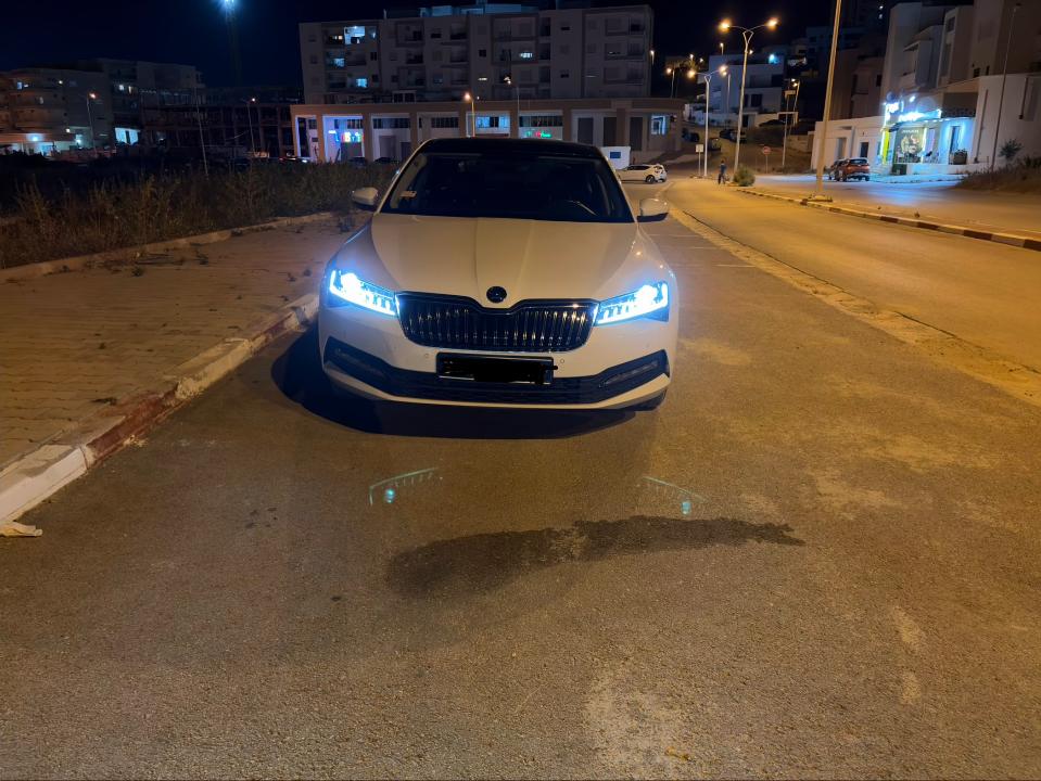 Skoda Superb - Photo 2
