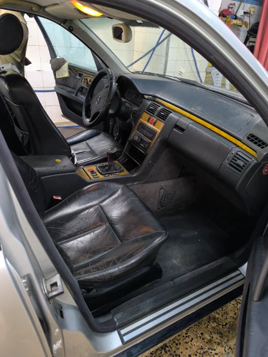 Mercedes 200 - Photo 8