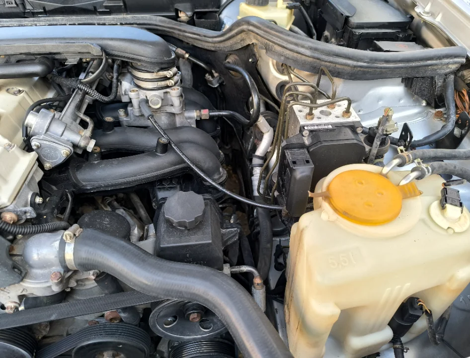 Mercedes 200 - Photo 3