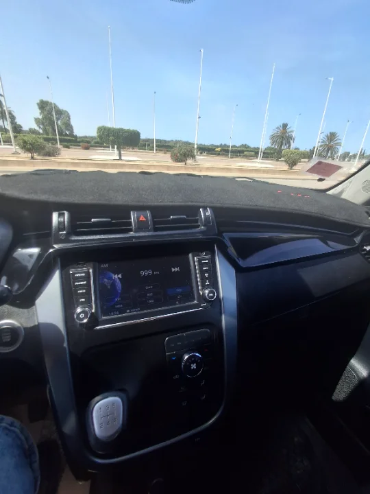 Mahindra KUV 100 - Photo 6