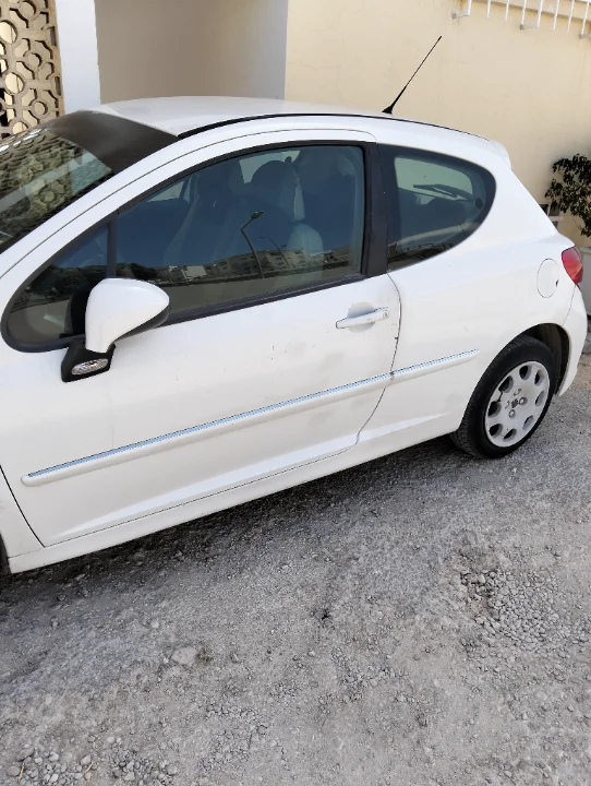 Peugeot 207 - Photo 2