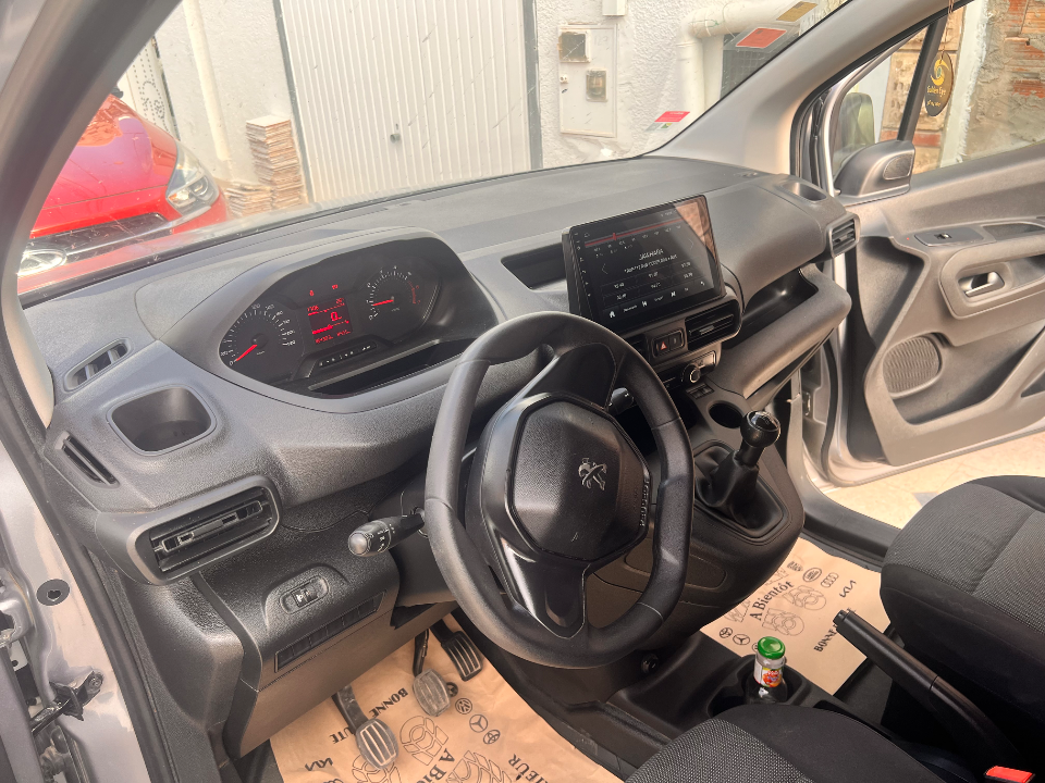Peugeot Partner - Photo 6