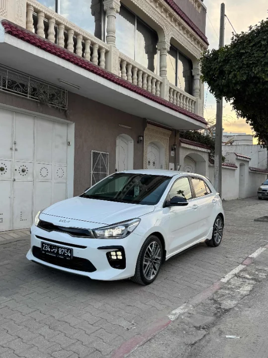 Kia RIO - Photo 5