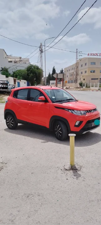 Mahindra KUV 100 - Photo 7