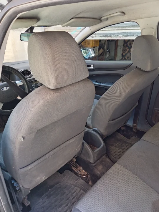 Ford FOCUS - Photo 6