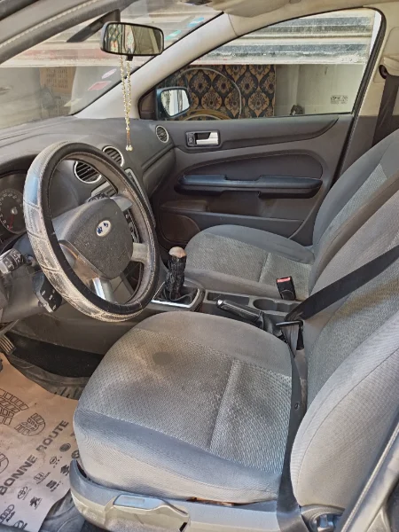 Ford FOCUS - Photo 3