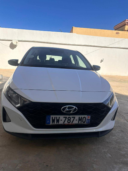Hyundai I20 1.0 GRDI ESSENCE HYBRID LÉGER 