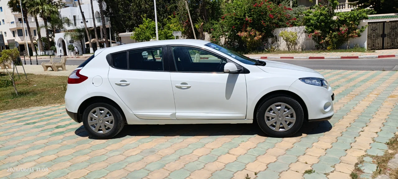 Renault Megane - Photo 11