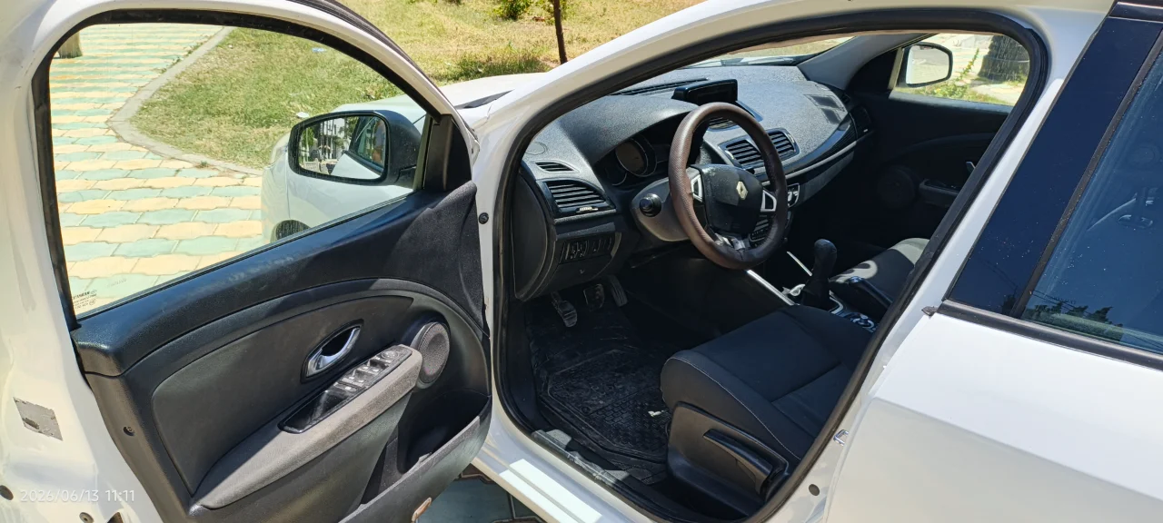 Renault Megane - Photo 6