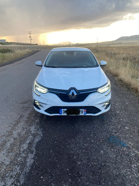 Renault Megane - Photo 11