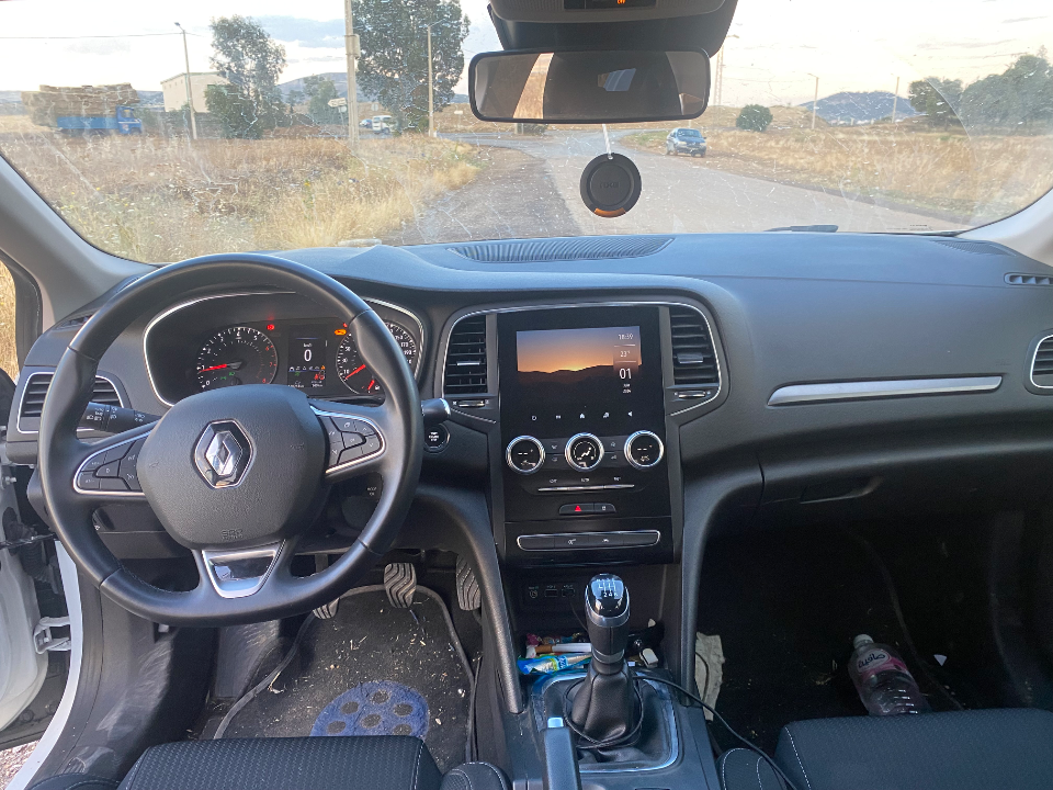 Renault Megane - Photo 7