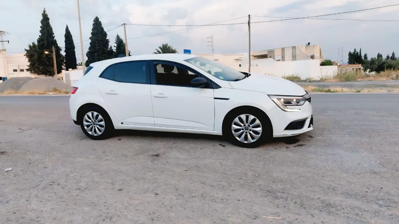Renault Megane - Photo 3