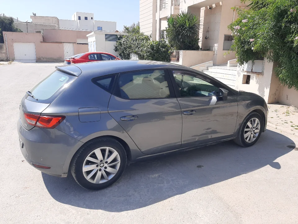 Seat Leon - Photo 6