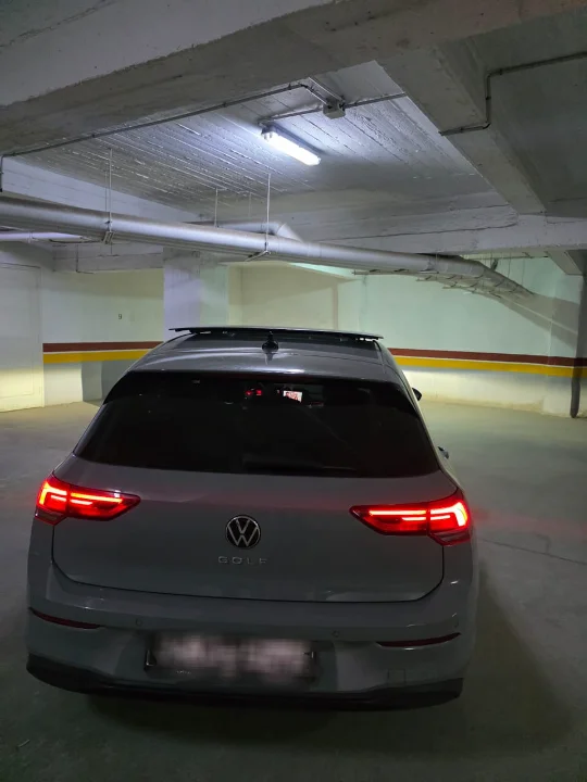 Volkswagen Golf 8 - Photo 8