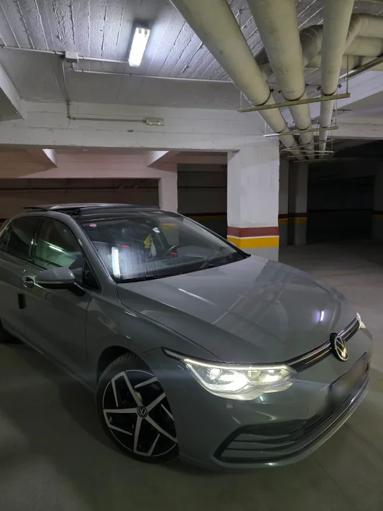 Volkswagen Golf 8 - Photo 6