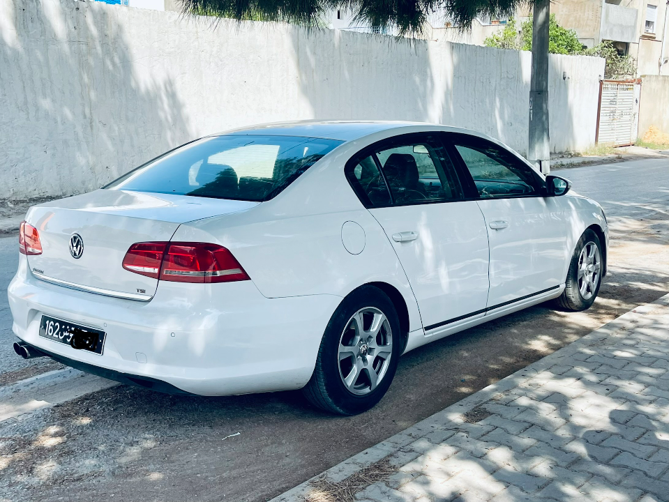 Volkswagen Passat - Photo 8