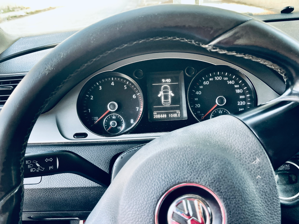 Volkswagen Passat - Photo 4