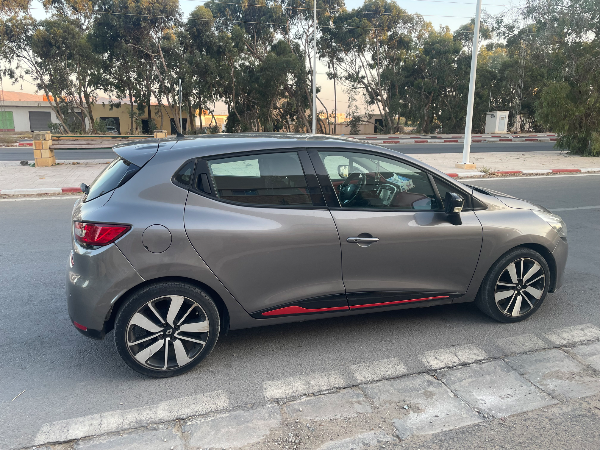 Renault Clio - Photo 5