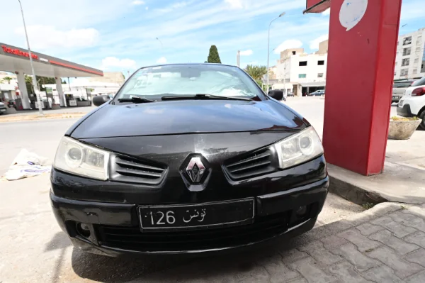 Renault Megane 2007 - 345 000 km - Essence
