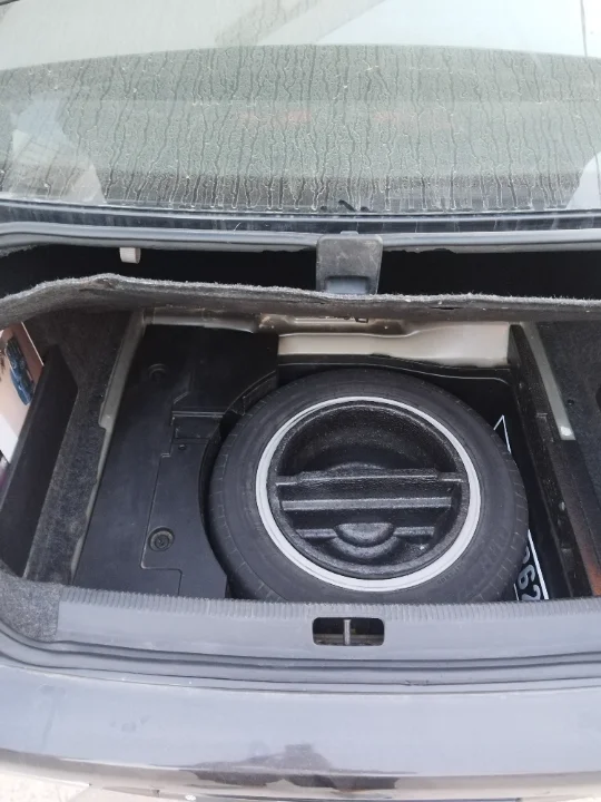 Volkswagen Passat - Photo 2
