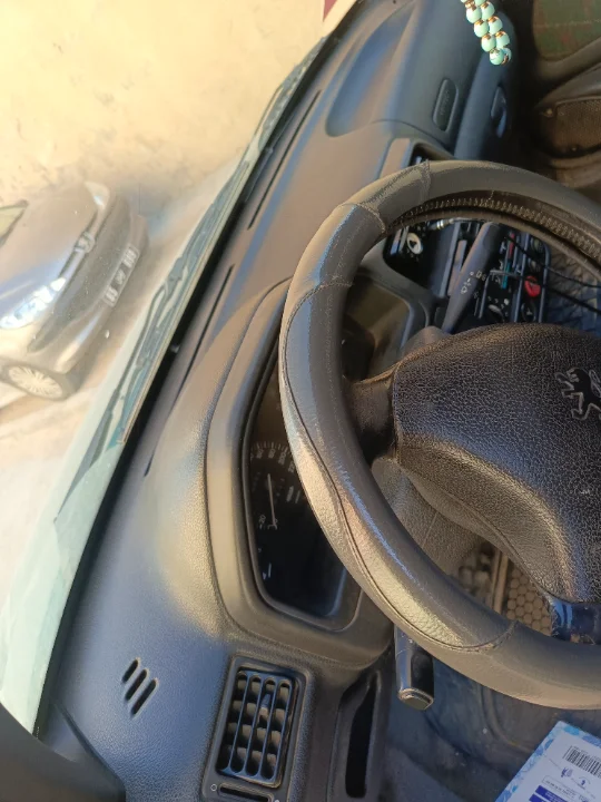 Peugeot 106 - Photo 2