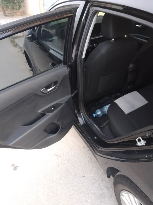 Kia RIO - Photo 10