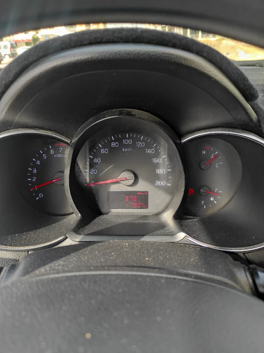 Kia PICANTO - Photo 2