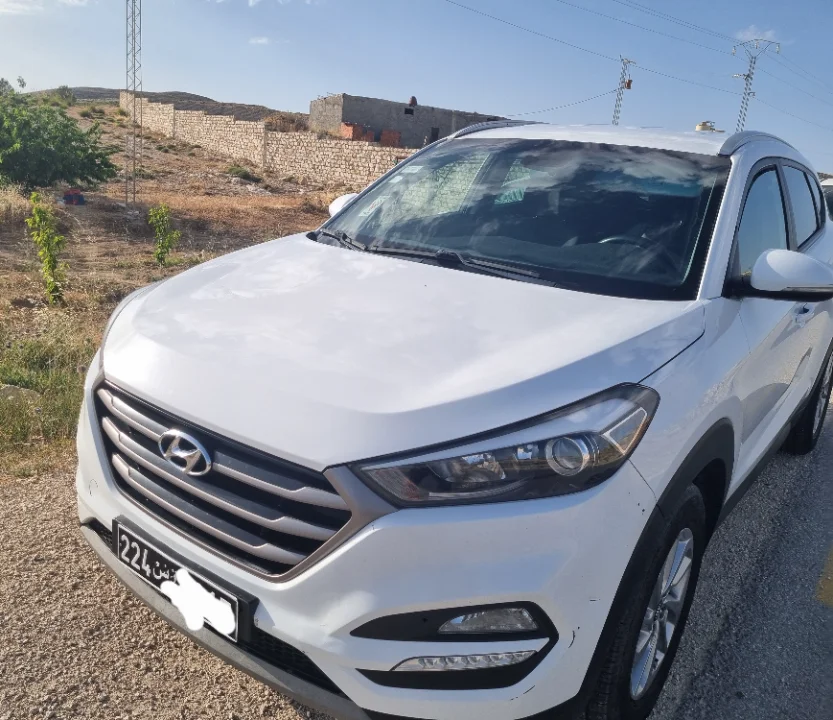 Hyundai TUCSON - Photo 3