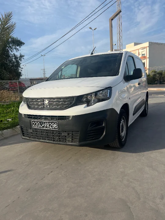 Peugeot Partner - Photo 9