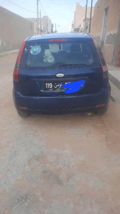 Ford FIESTA - Photo 2