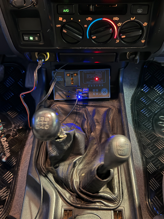 Toyota Land Cruiser - Photo 3