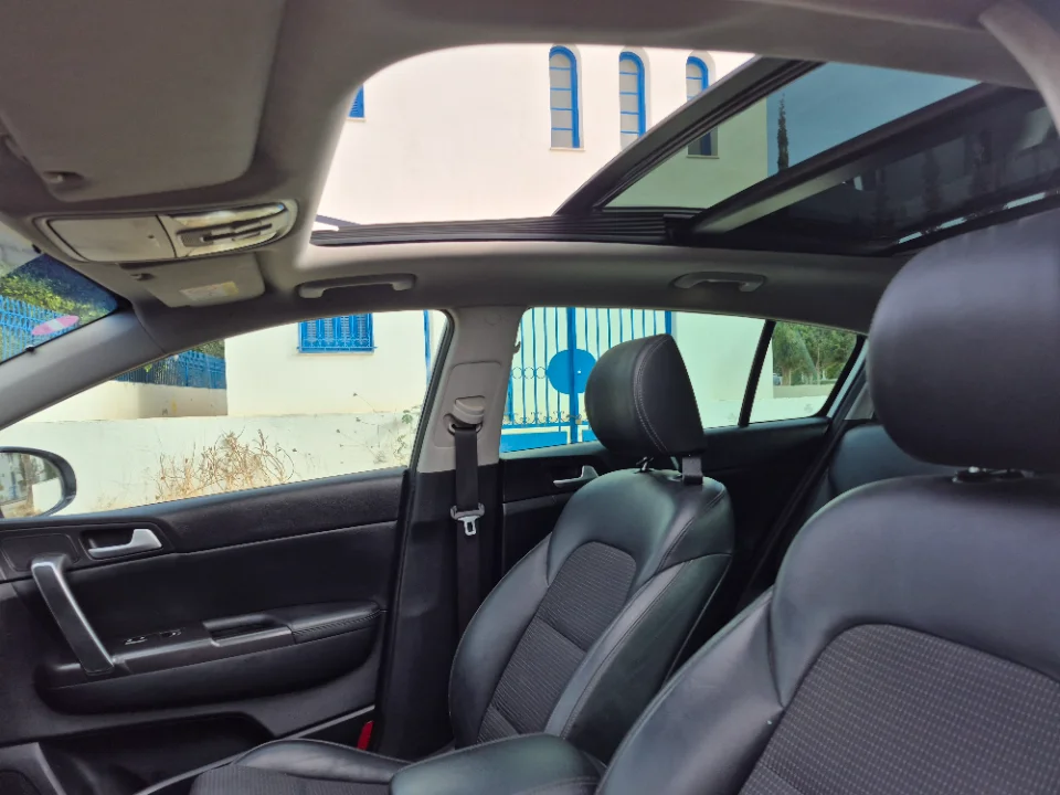 Kia SPORTAGE - Photo 8
