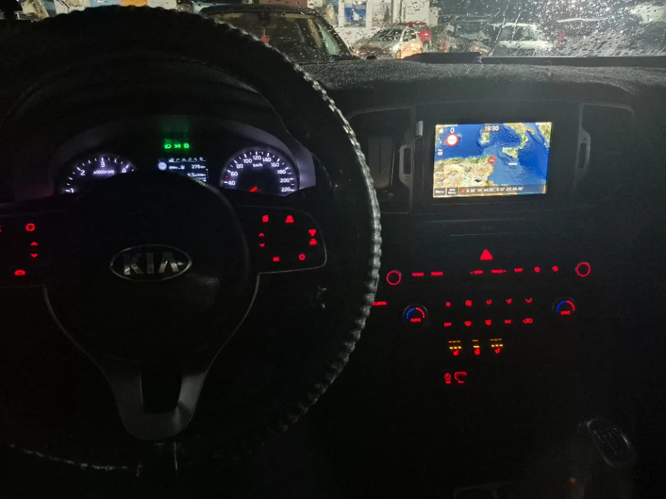 Kia SPORTAGE - Photo 3