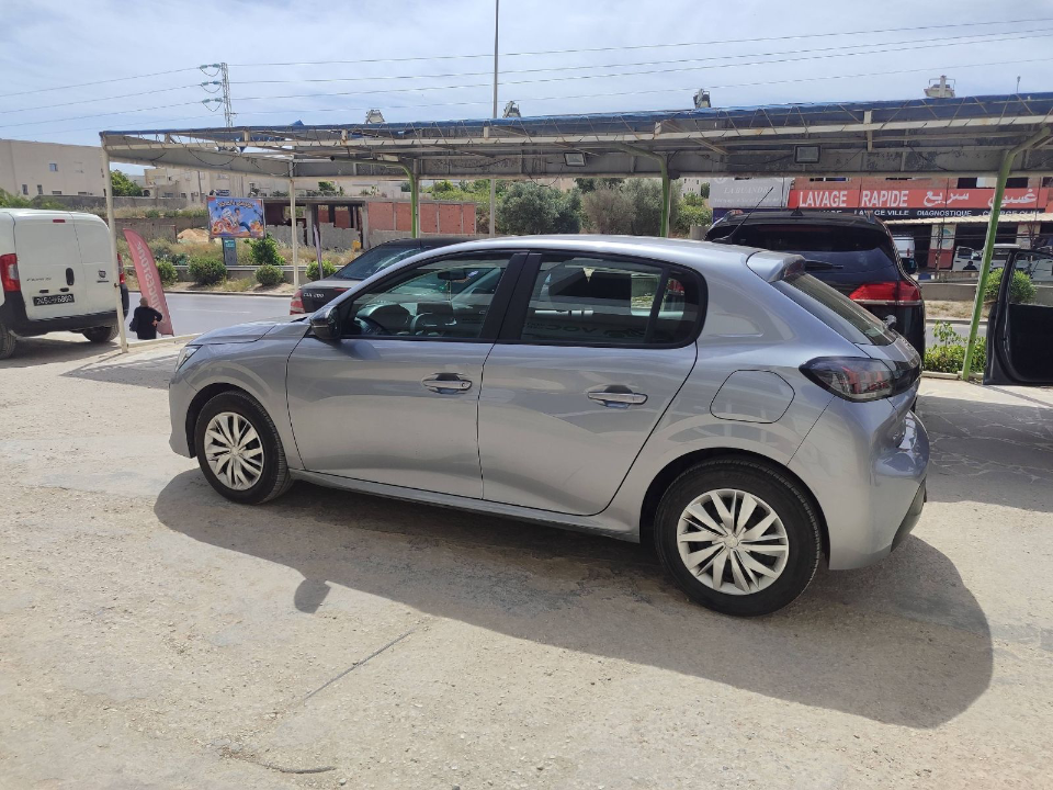 Peugeot 208 - Photo 5