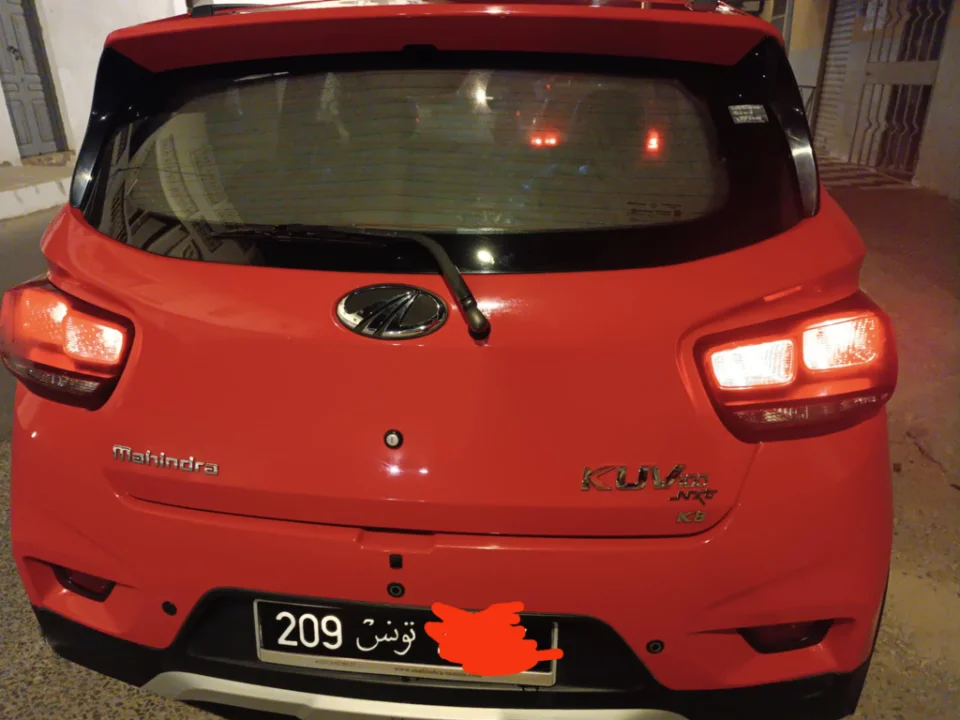 Mahindra KUV 100 - Photo 2