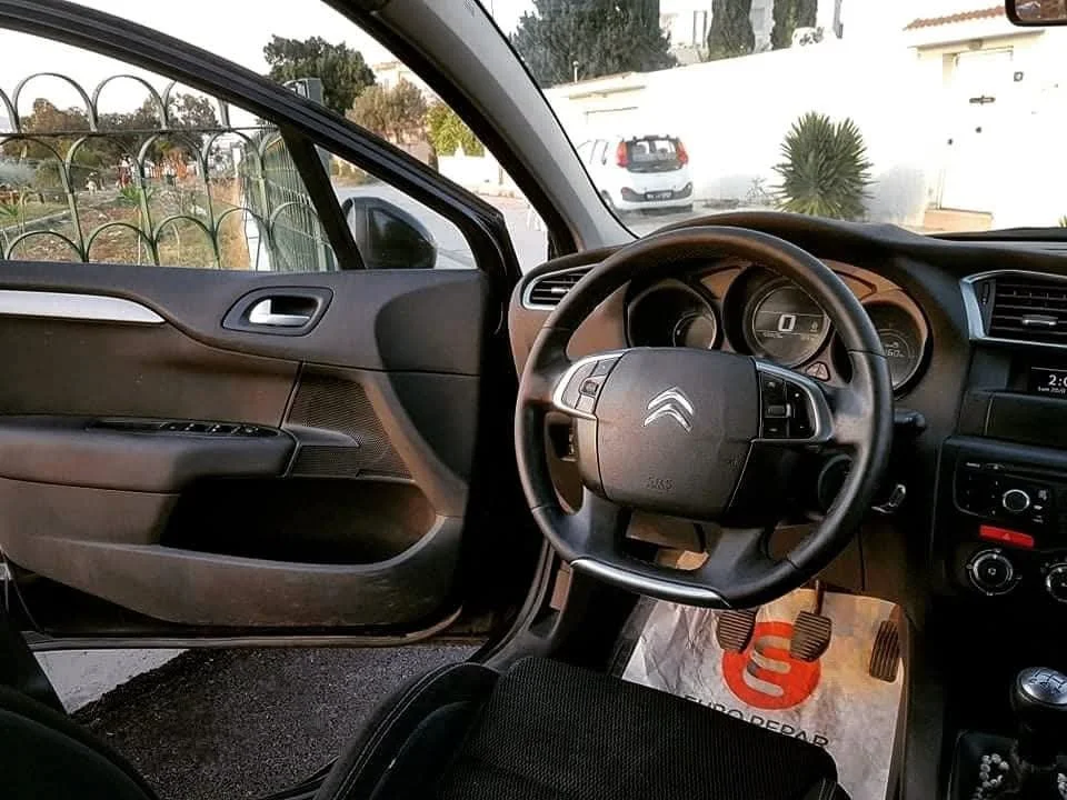 Citroen C4 - Photo 7