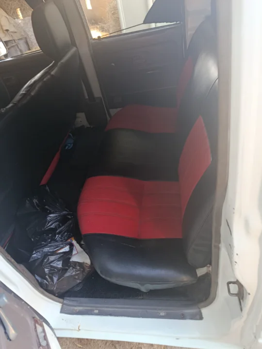 Isuzu SERIE N - Photo 4