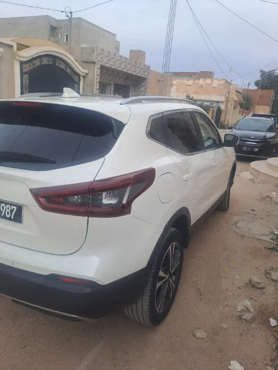 Nissan Qashqai - Photo 4
