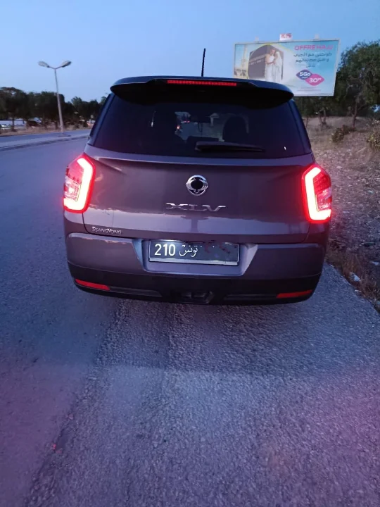 Ssangyong Tivoli Xlv - Photo 3