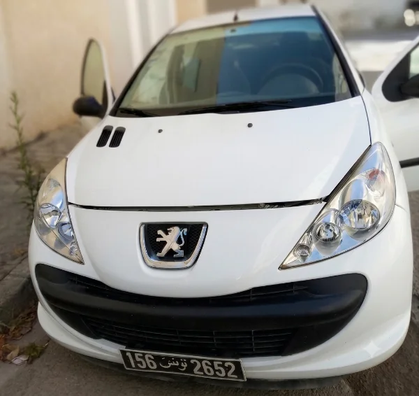 Peugeot 206+ en très bon état 