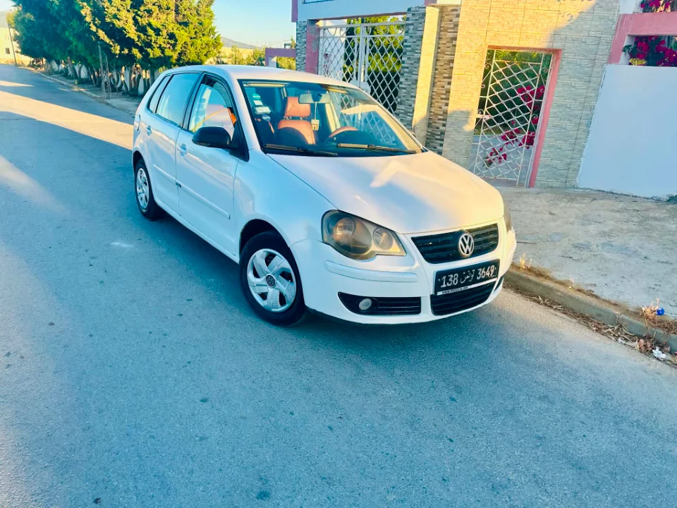 Volkswagen Polo - Photo 2