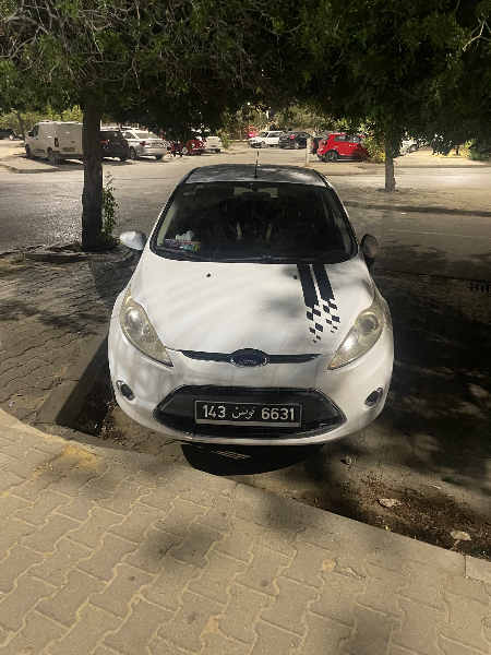 À vendre Ford fiesta