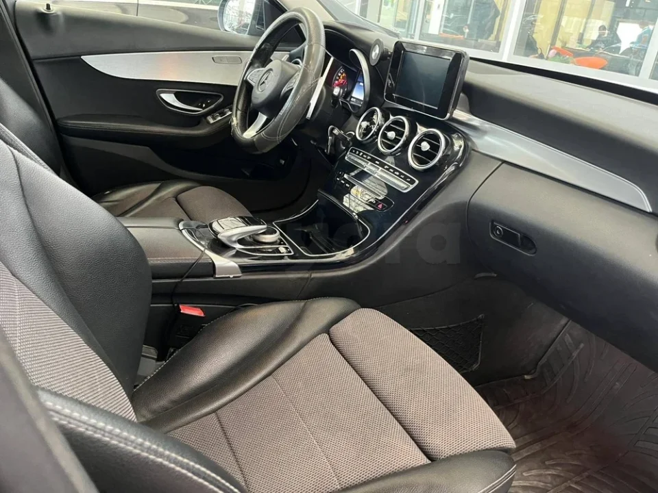 Mercedes Classe C - Photo 2