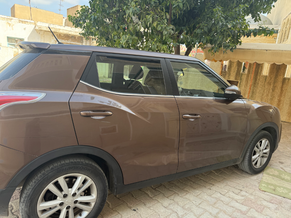 Ssangyong Tivoli - Photo 2