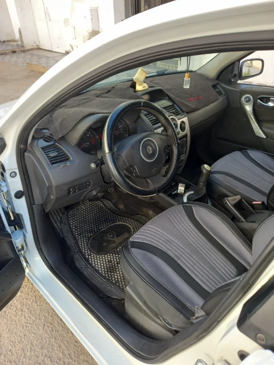 Renault Megane - Photo 8