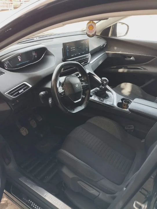 Peugeot 3008 - Photo 3