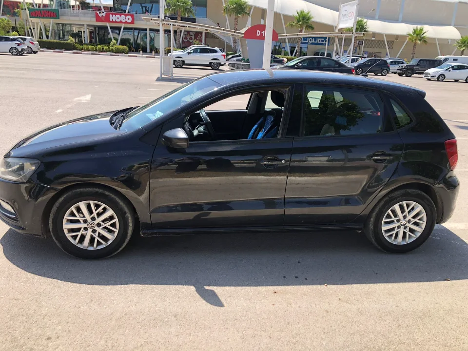 Volkswagen Polo - Photo 2
