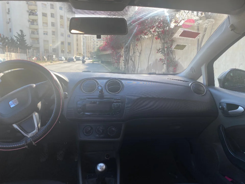 Seat Ibiza - Photo 6