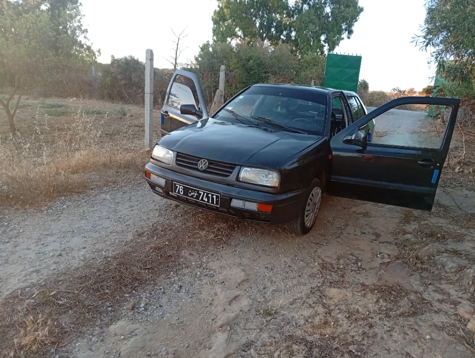 Volkswagen Vento - Photo 7