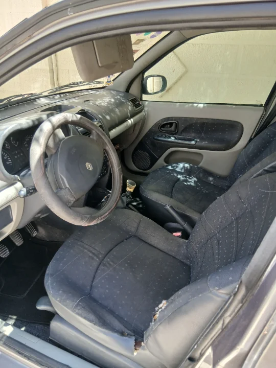 Renault Clio - Photo 4